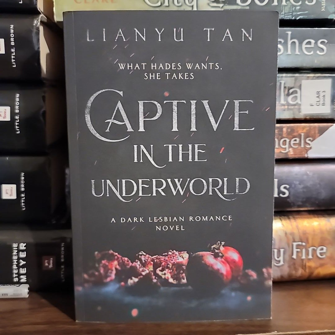 Paperback　Captive　Underworld　Tan,　Pangobooks　in　by　the　Lianyu