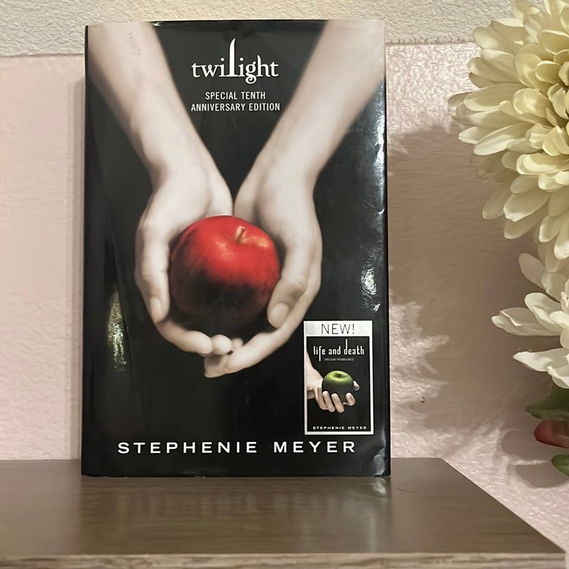 Twilight Tenth Anniversary/Life and Death Dual Edition