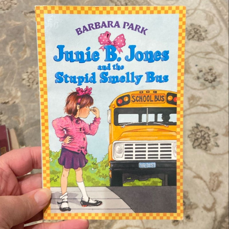 Junie B. Jones #1: Junie B. Jones and the Stupid Smelly Bus