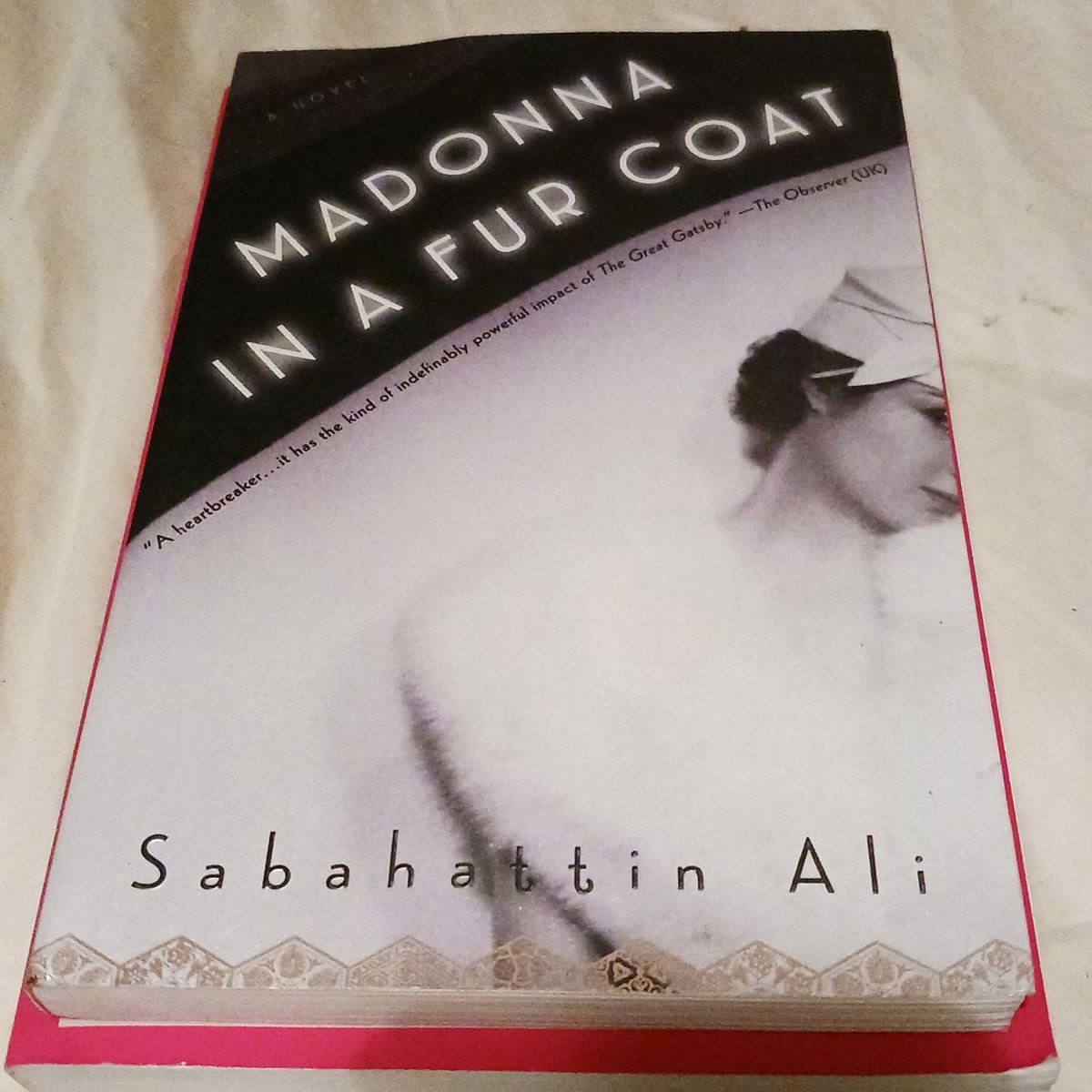 Madonna in a Fur Coat by Sabahattin Ali, Maureen Freely, Alexander Dawe(07)