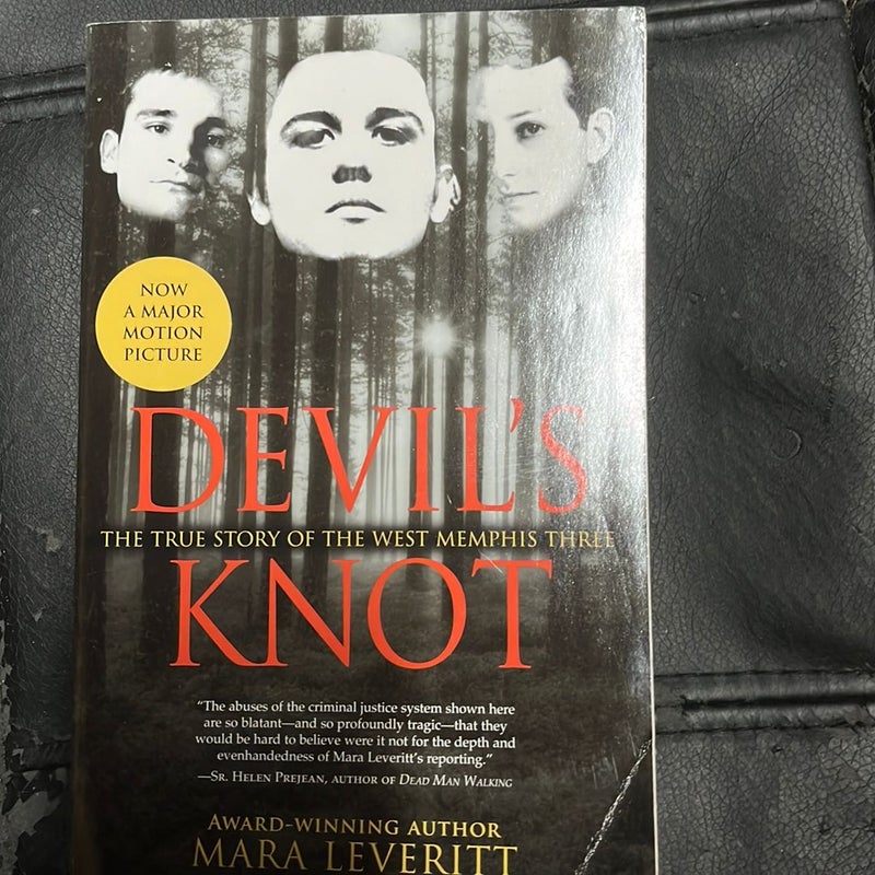 Devil's Knot by Mara Leveritt, Paperback