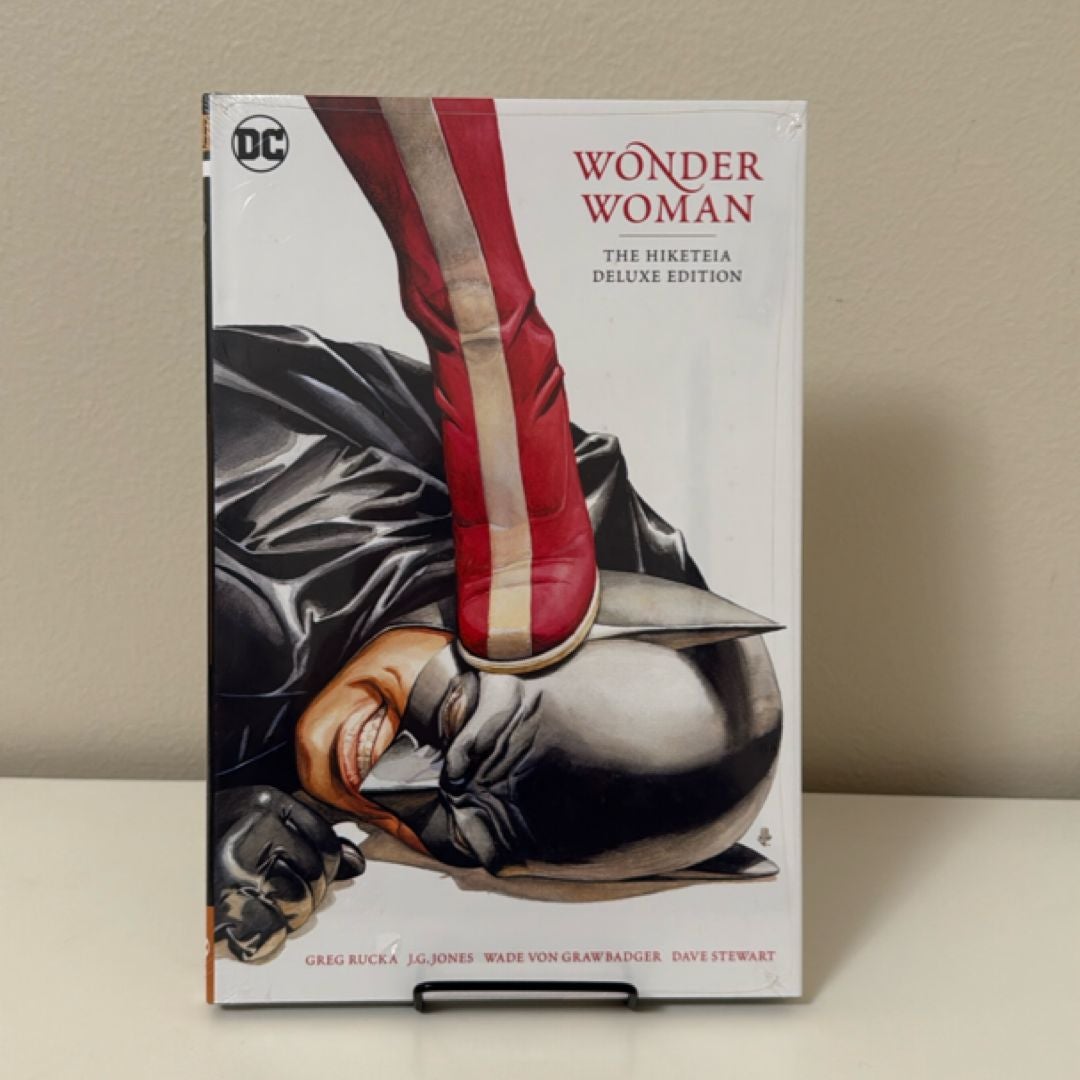 Wonder Woman: the Hiketeia Deluxe Edition