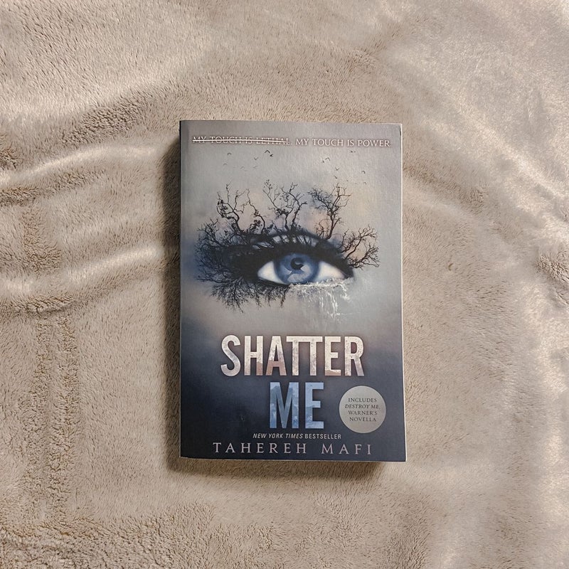 Buy 'Shatter Me' Book In Excellent Condition At