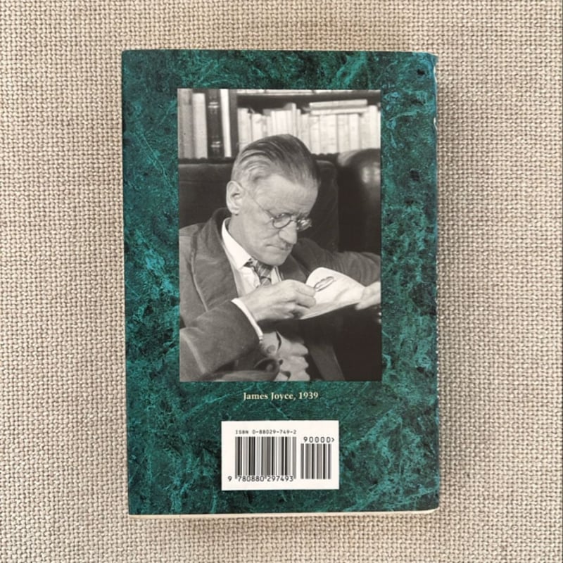 Dubliners ; A Portrait of the Artist as a Young Man