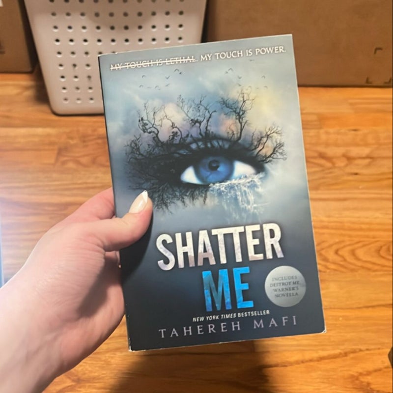 Shatter Me (BOOKS 1-3)