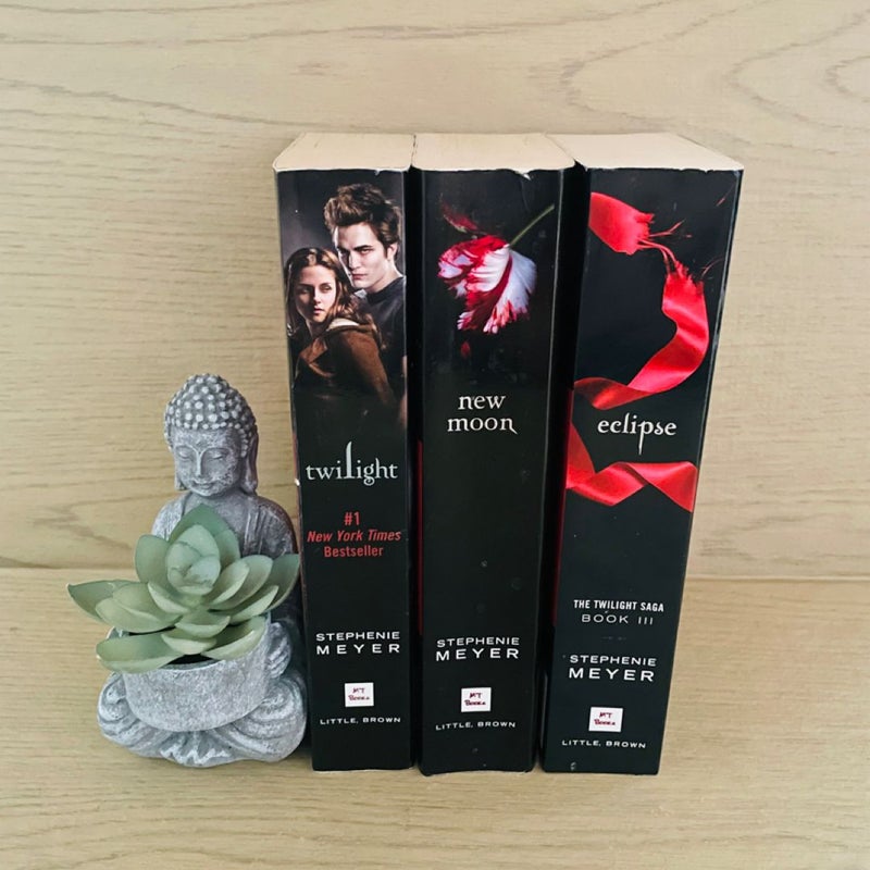 Twilight & outlet New Moon Bundle