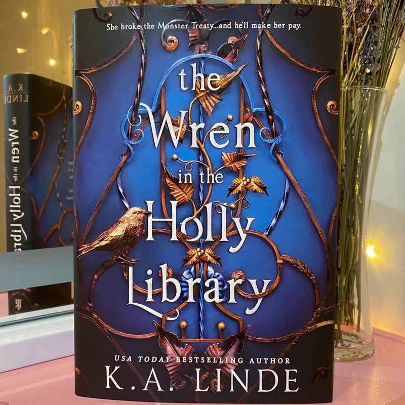 Completely Unused The Wren in the Holly Library (Deluxe Limited Edition)