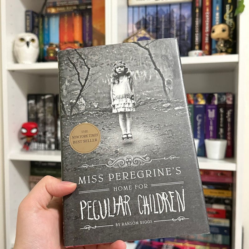 Miss Peregrine's Home for Peculiar Children & Library of Souls