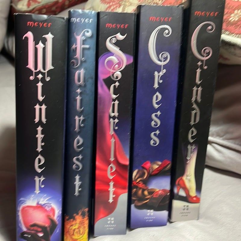 The Lunar Chronicles (5 books see description)