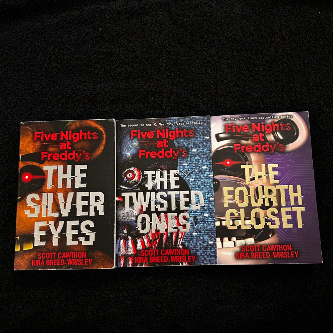 Five Nights at Freddy's Graphic Novel Trilogy Box Set