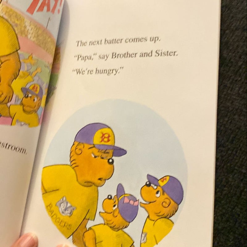 The Berenstain Bears: We Love Baseball!