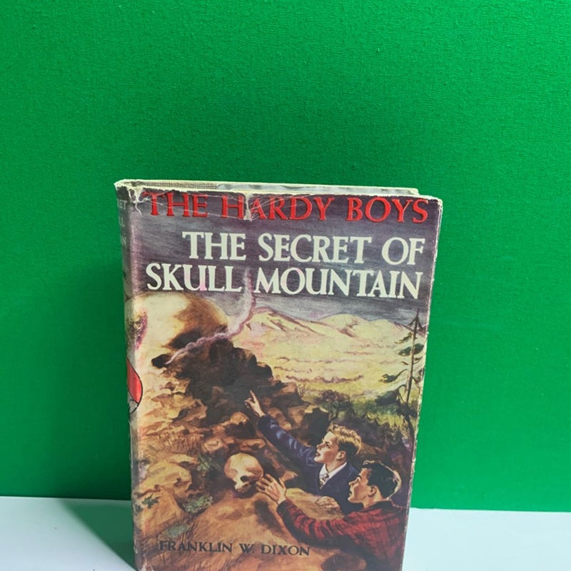 Hardy Boys Mystery Stories THE SECRET OF SKULL MOUNTAIN Franklin W. Dixon 1948 