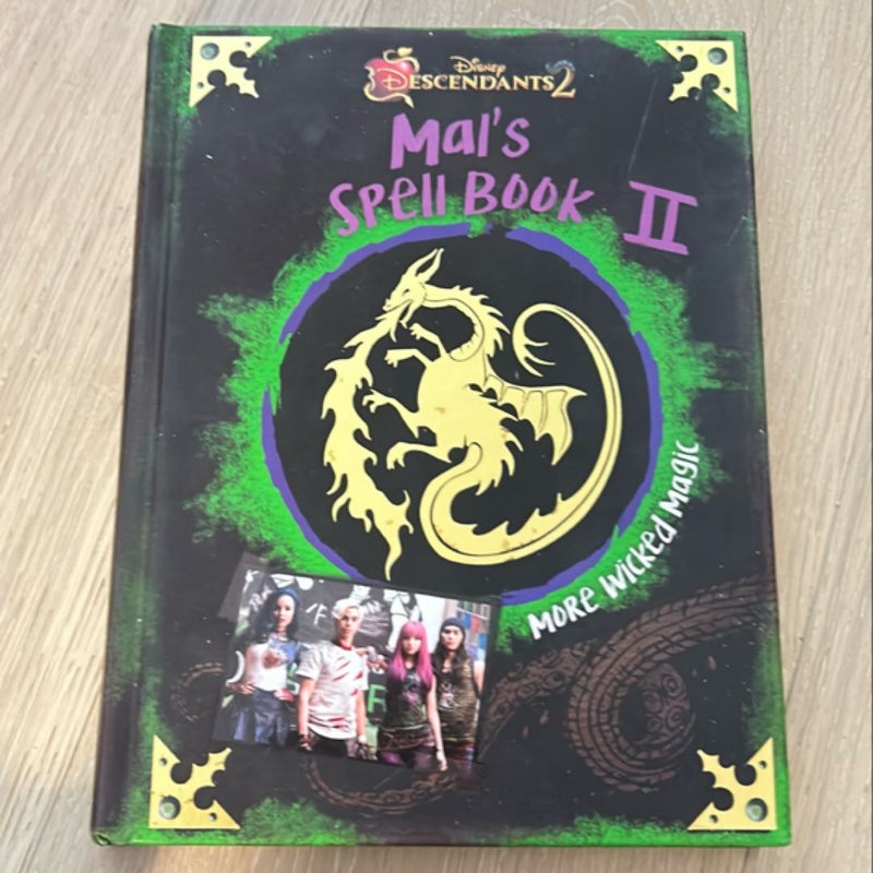 Descendants 2: Mal's Spell Book 2