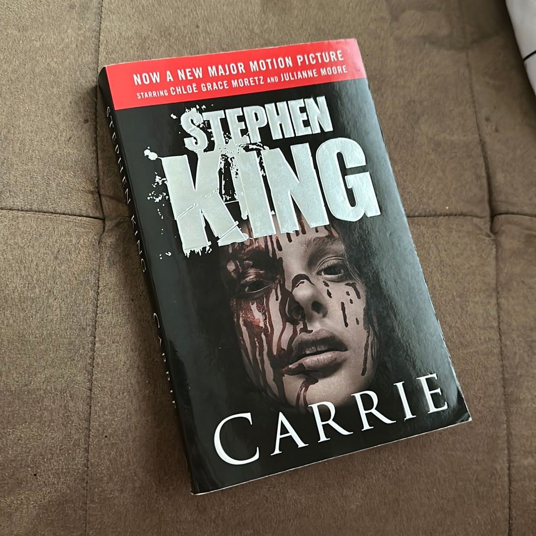 Carrie (Movie Tie-In Edition)