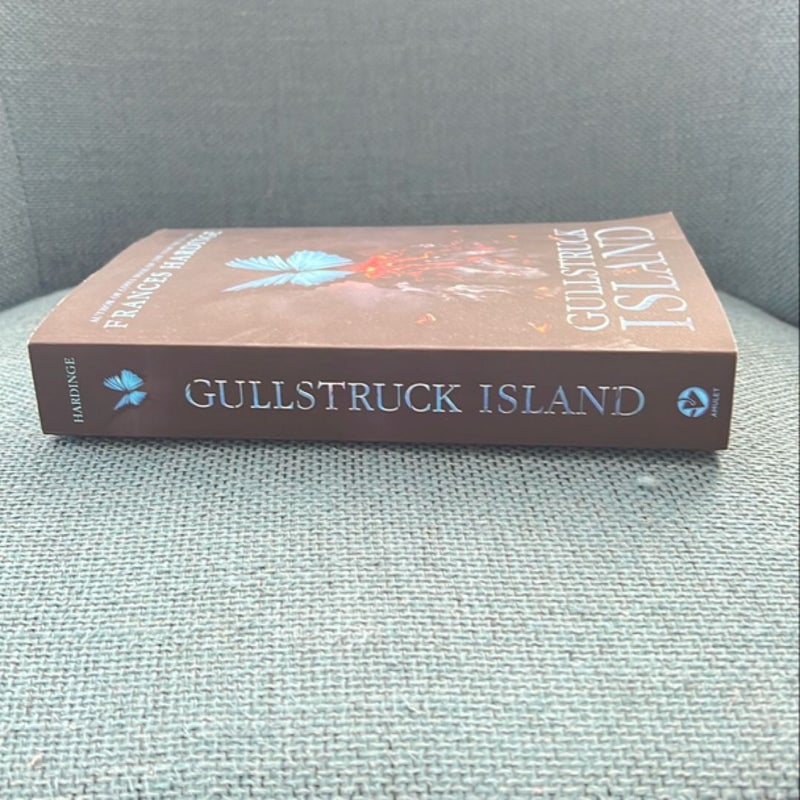 Gullstruck Island