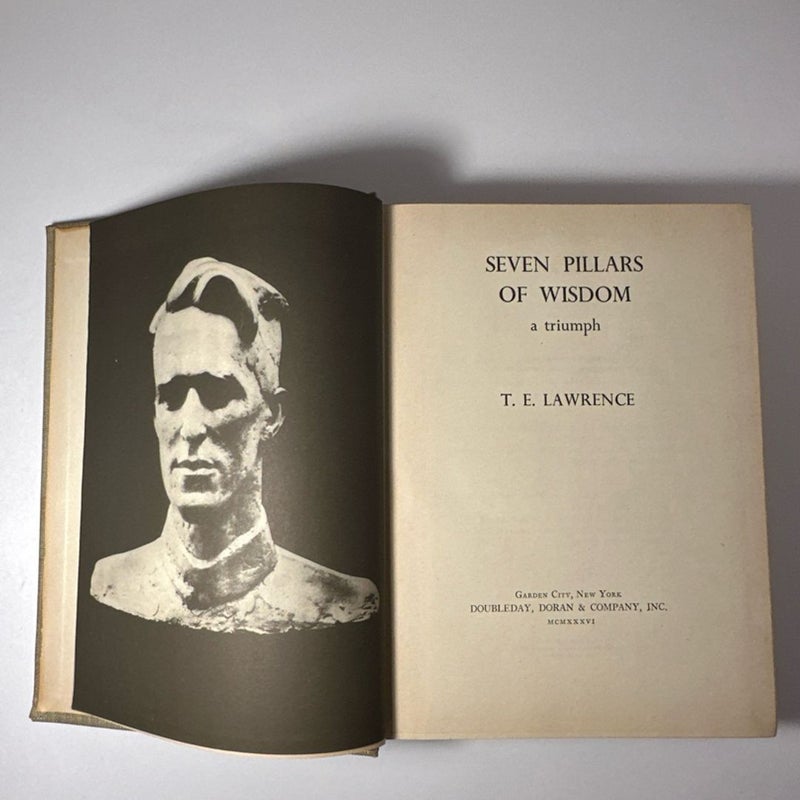 T.E. Lawrence 1935 Seven Pillars of Wisdom Antique Doubleday Hardcover Book