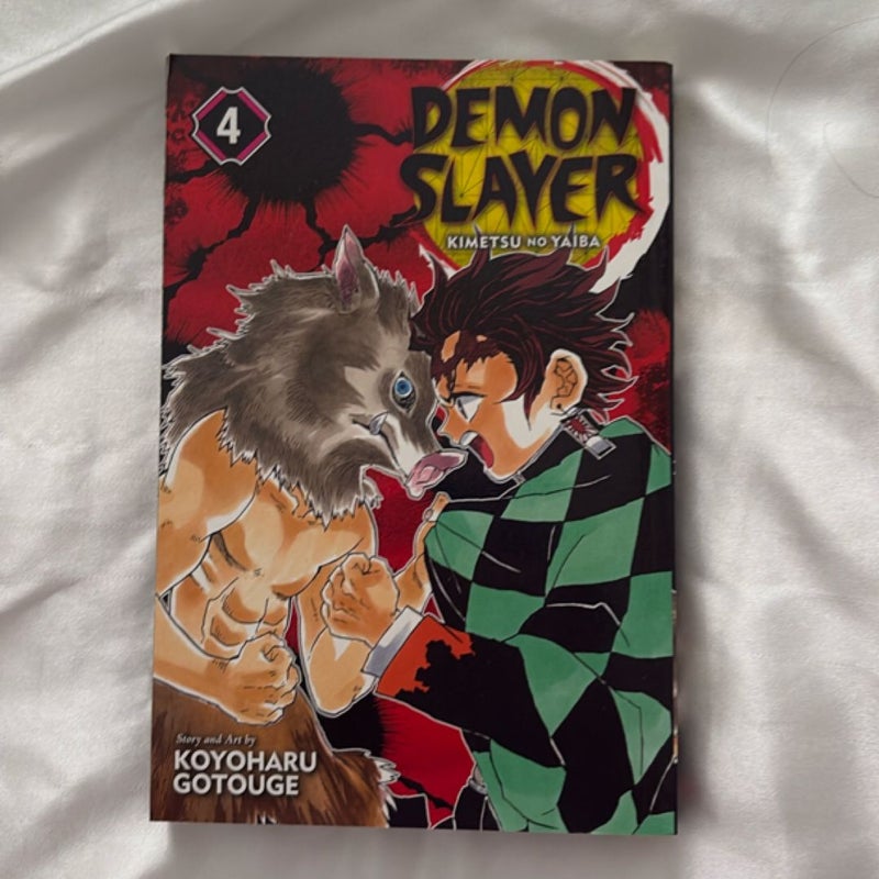 Demon Slayer: Kimetsu No Yaiba, Vol. 4