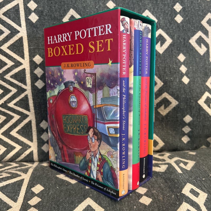 Harry Potter: the Illustrated Collection (Books 1-3 Boxed Set)
