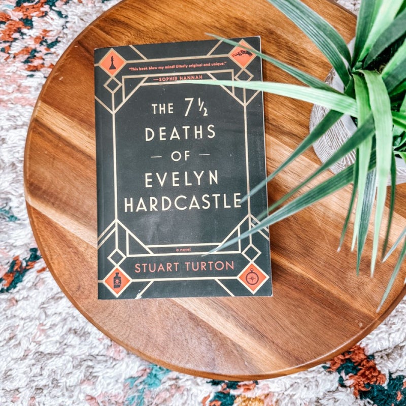 The 7½ Deaths of Evelyn Hardcastle