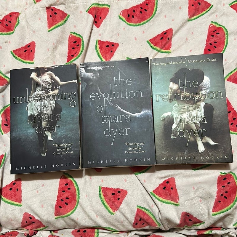 The Unbecoming of mara dyer trilogy 