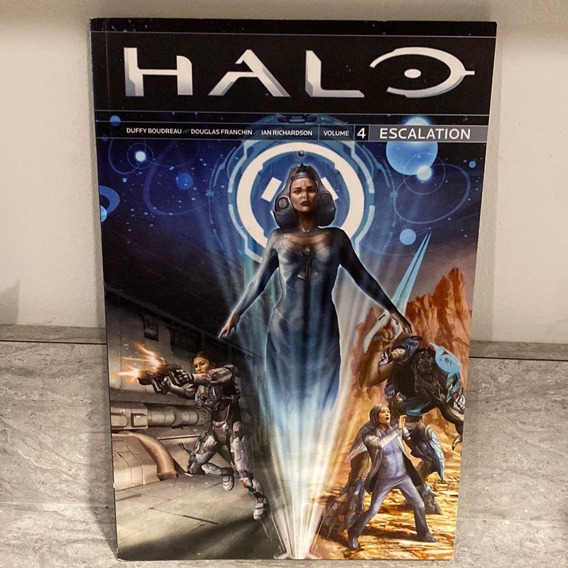 Halo: Escalation Volume 4