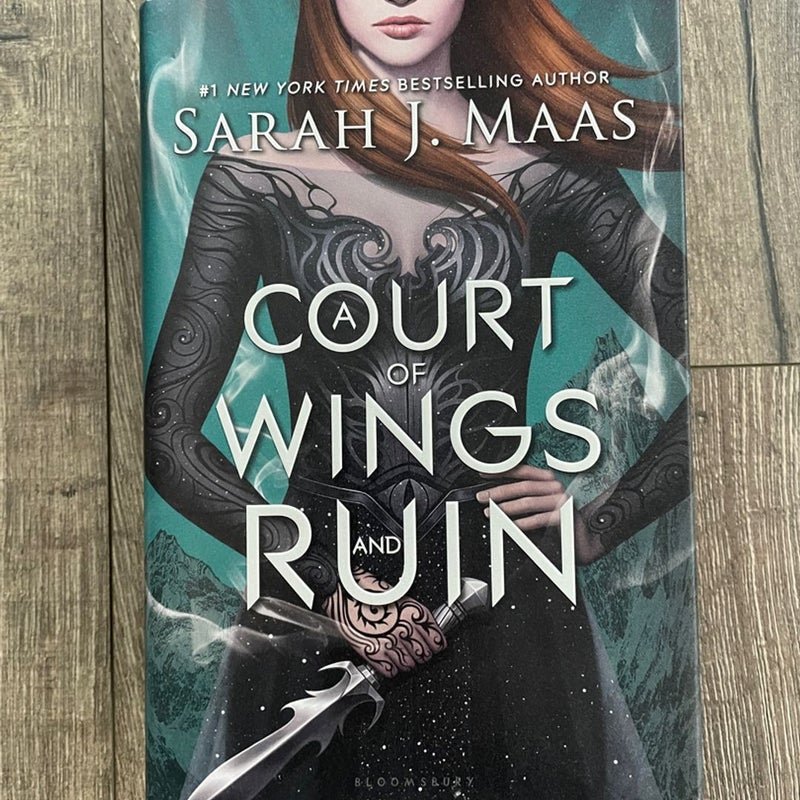 ACOTAR original hard cover trilogy