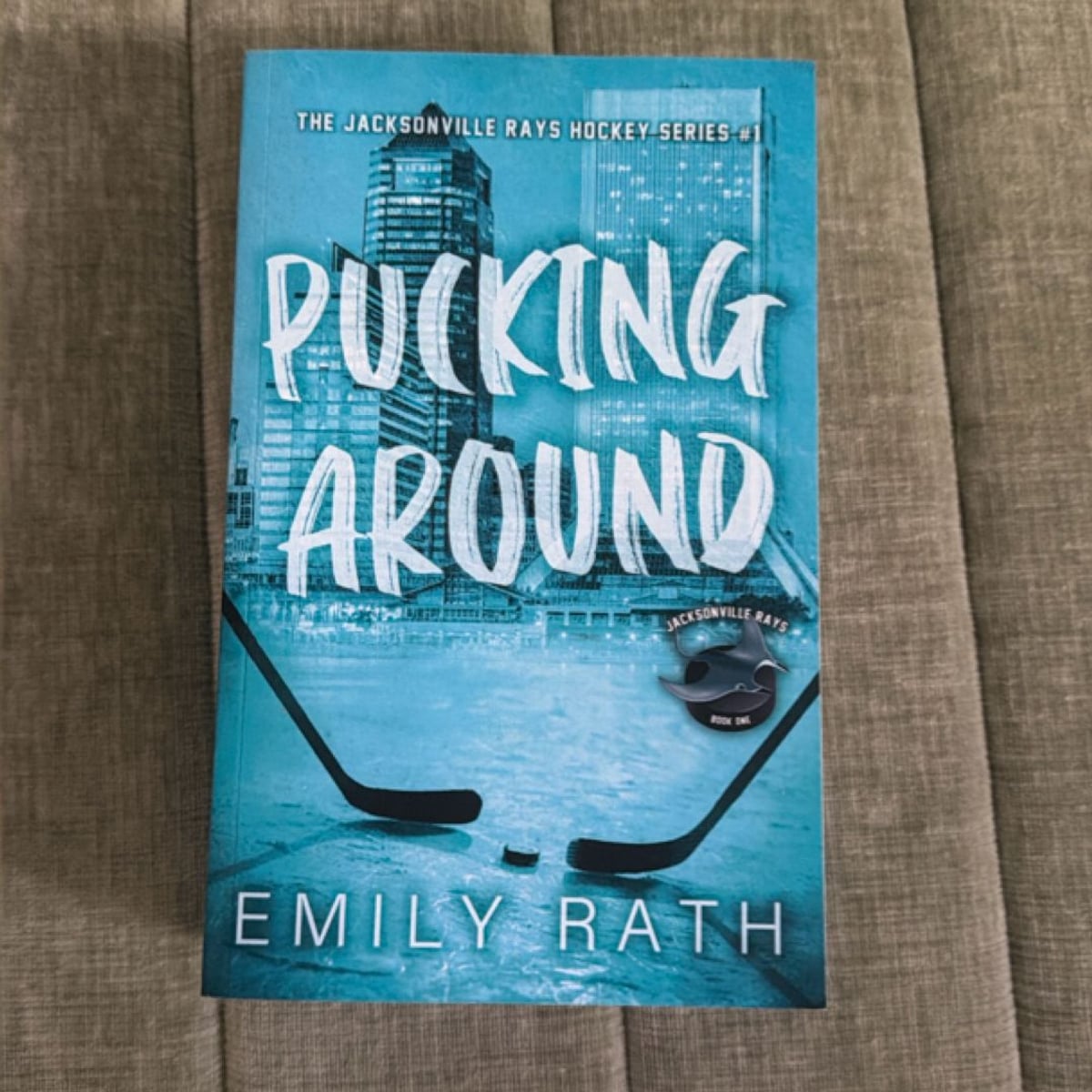 Pucking Around by Emily Rath, Paperback | Pangobooks