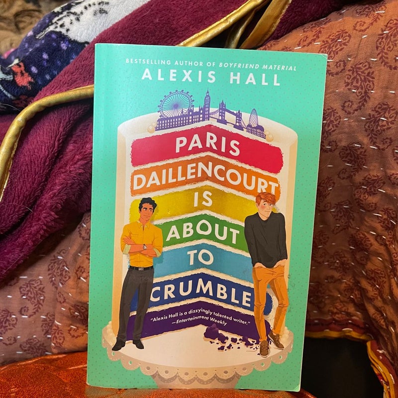 Paris Daillencourt Is about to Crumble