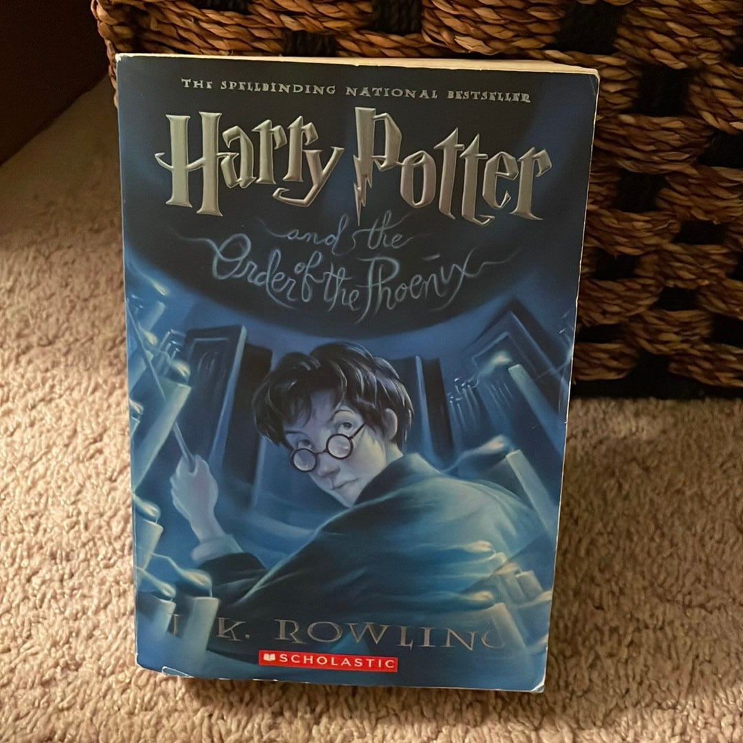 Harry Potter and the Order of the Phoenix (Harry Potter, Book 5) by J