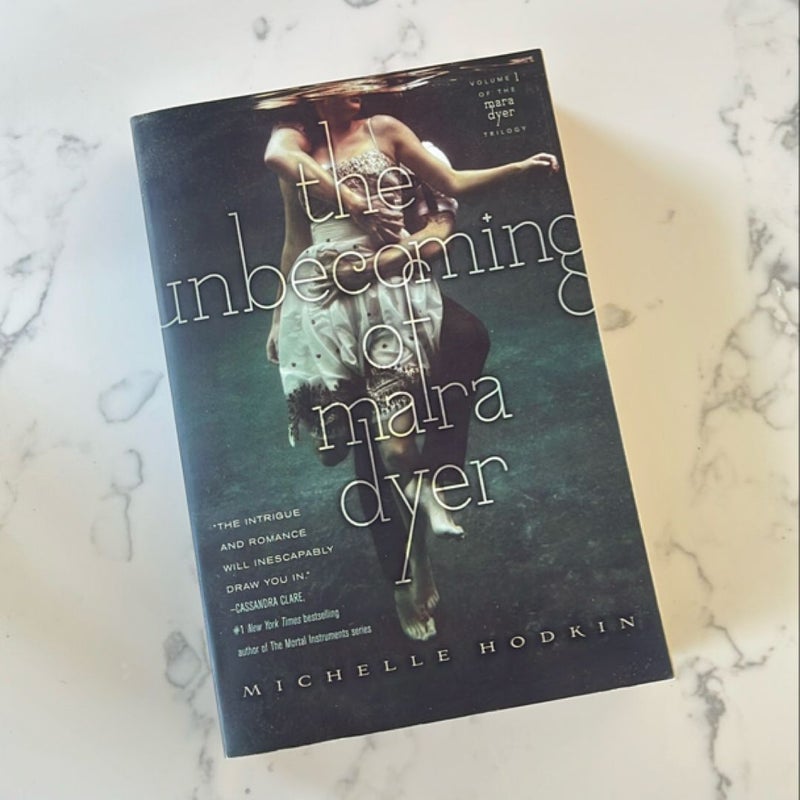 The Unbecoming of Mara Dyer