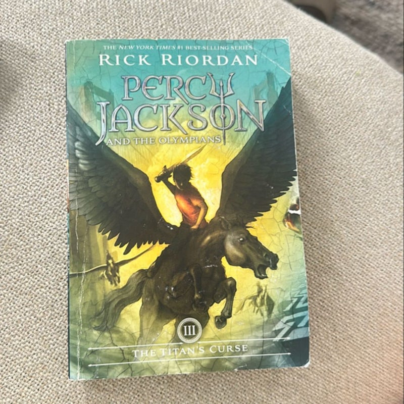 Percy Jackson and the Olympians, Book Three the Titan's Curse (Percy Jackson and the Olympians, Book Three)