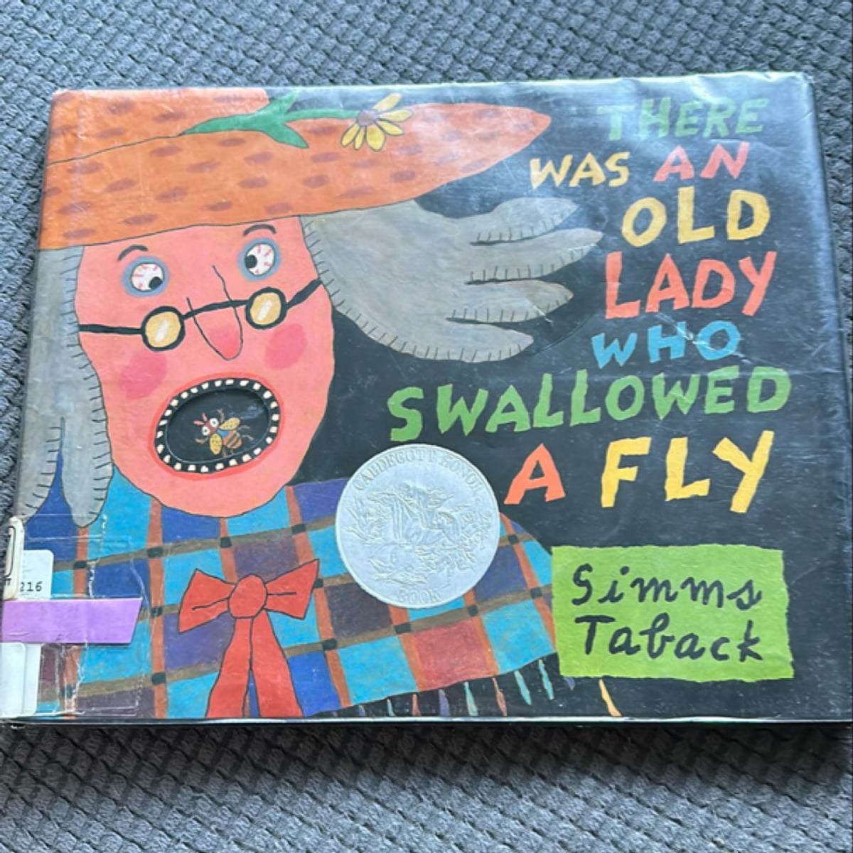 There Was an Old Lady Who Swallowed a Fly by Simms Taback