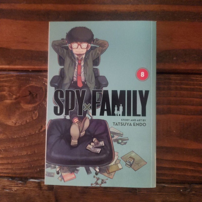 Spy X Family, Vol. 8