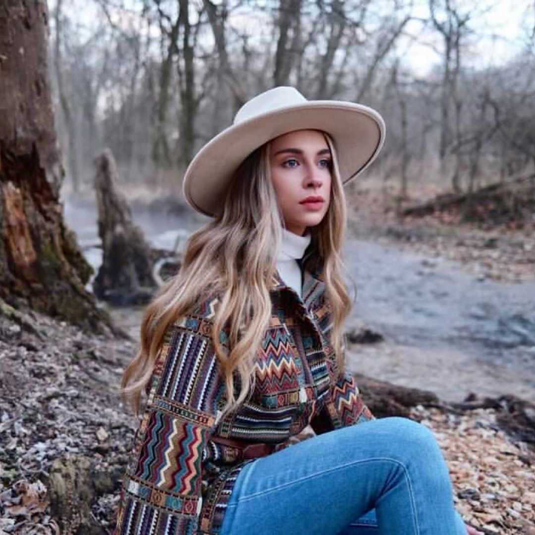 📖BOOKS FOR BOOKS 📖 by Ellyn