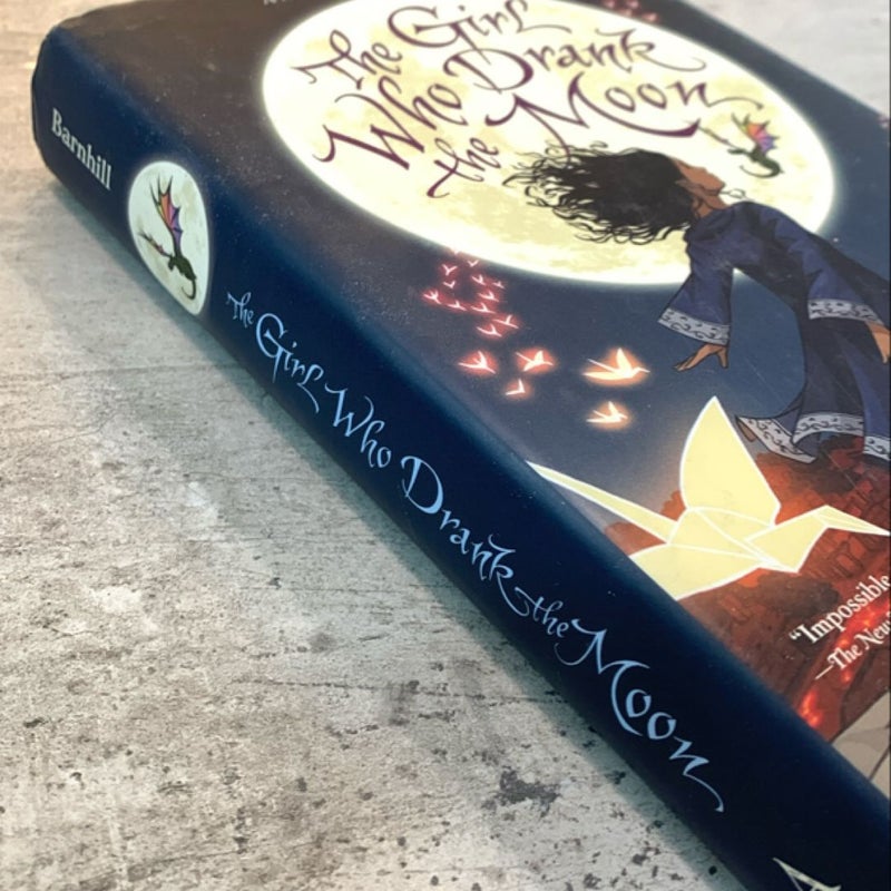 The Girl Who Drank the Moon (Winner of the 2017 Newbery Medal)