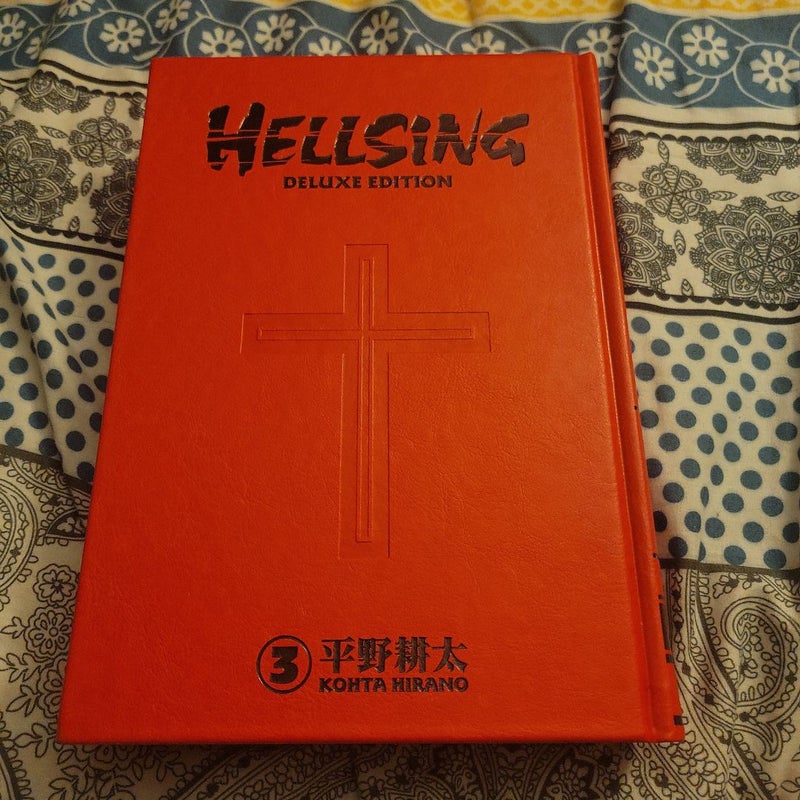 Hellsing Deluxe Volume 3