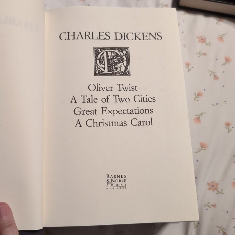 Oliver Twist ; A Tale of Two Cities ; Great Expectations ; A Christmas Carol