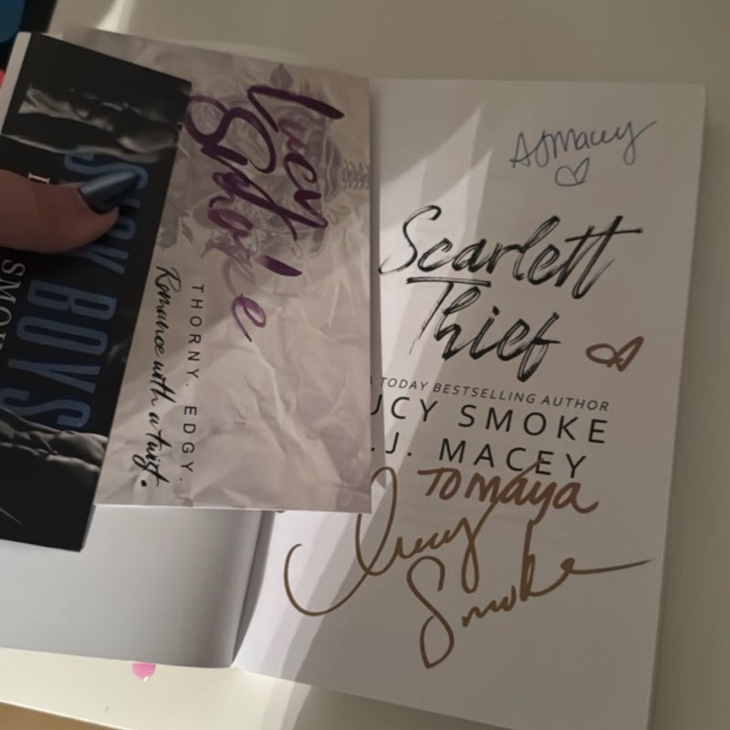 Scarlett Thief