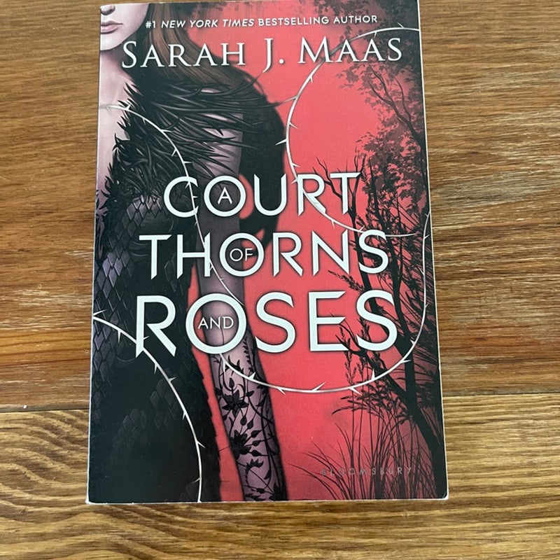 A Court of Thorns and Roses (First Edition)