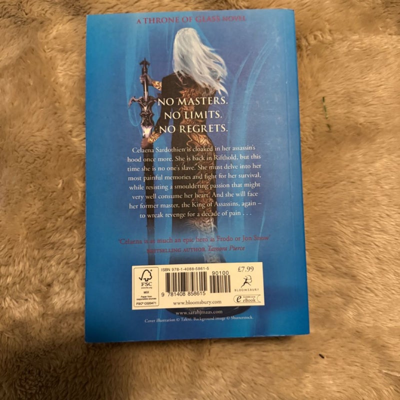 Queen of Shadows UK EDITION 