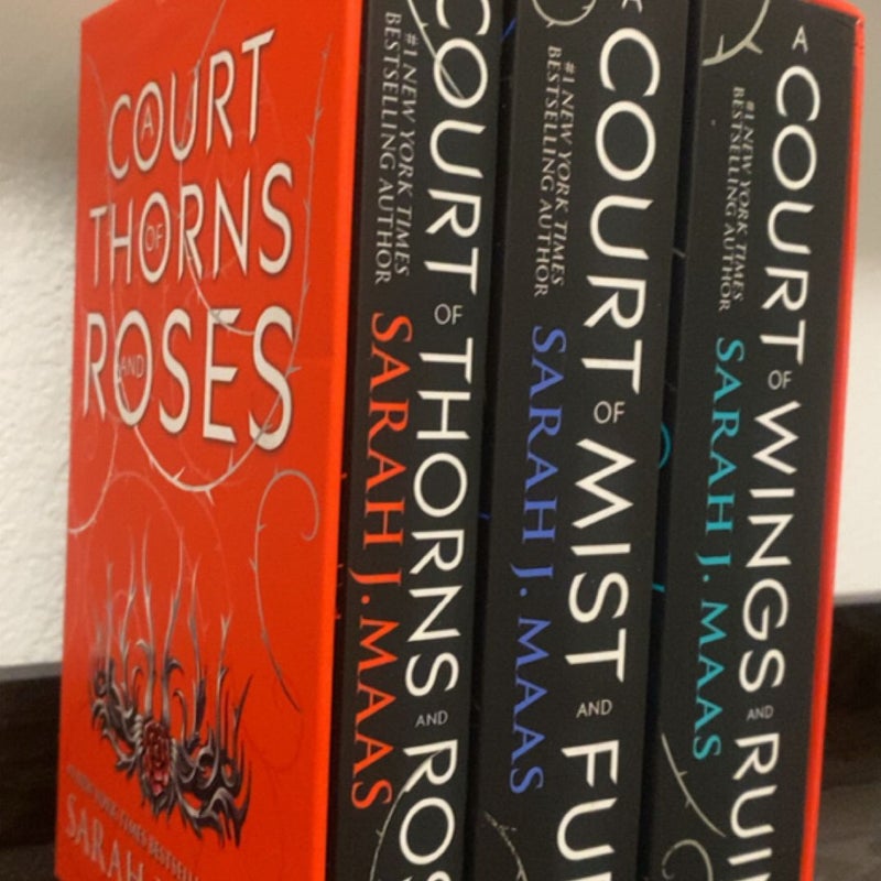 A Court of Thorns and Roses Box Set OOP (Paperback) UK Edition