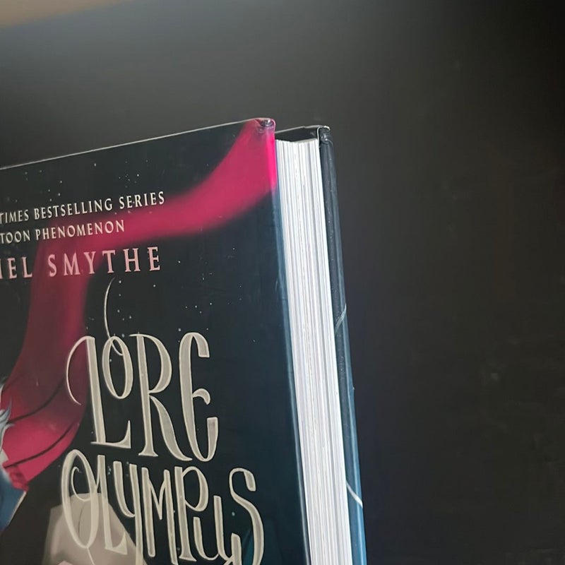 Lore Olympus Volume 2 (B&N Edition) 