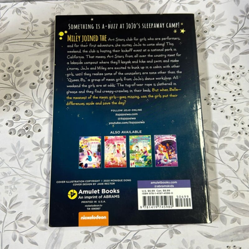 Queen Bs and Honeybees (JoJo and BowBow #5)