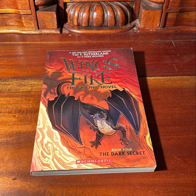 Wings of Fire The Dark Secret (1st Print)