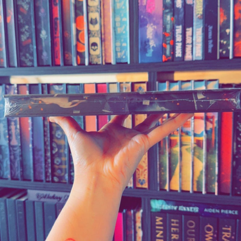 Booksholic’s “Firefly”