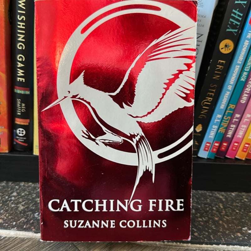The Hunger Games Book 2: Catching Fire - Special Sales Edition