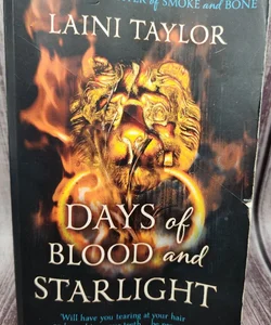 Days of Blood & Starlight by Laini Taylor - Paperback