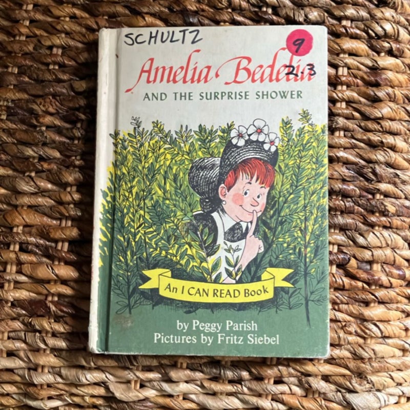 Vintage! Amelia Bedelia and the Surprise Shower- 1966 Vintage hardcover