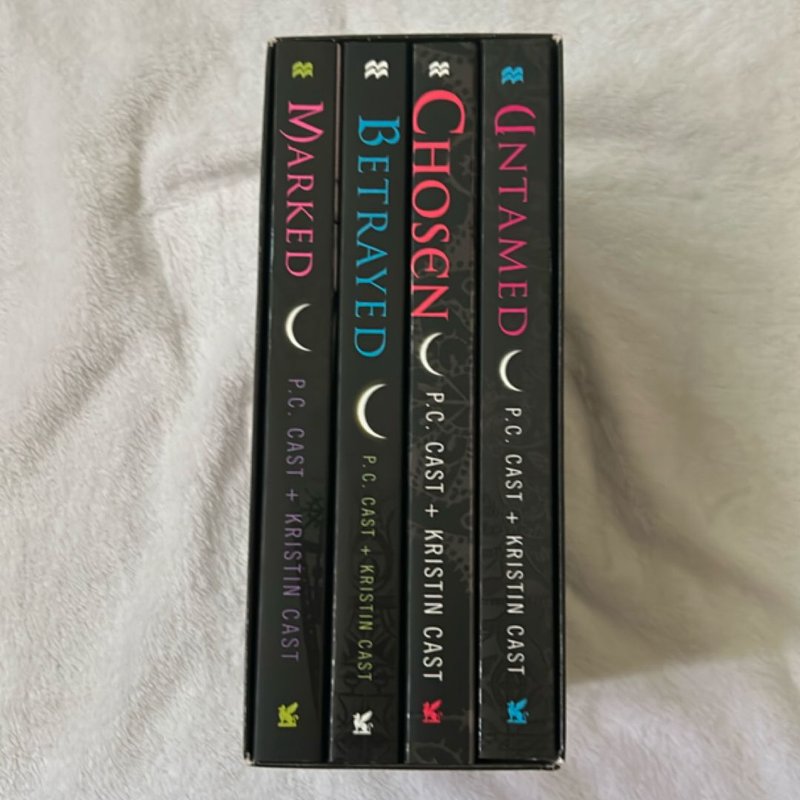 House of Night TP Boxed Set (books 1-4)