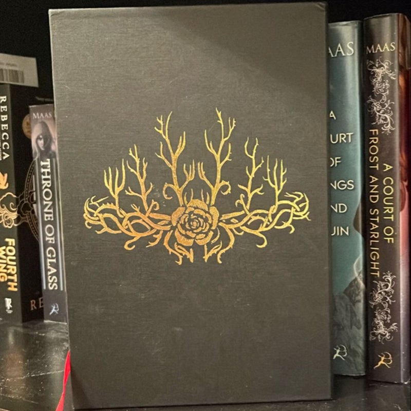 A Court of Thorns and Roses Collector's Edition